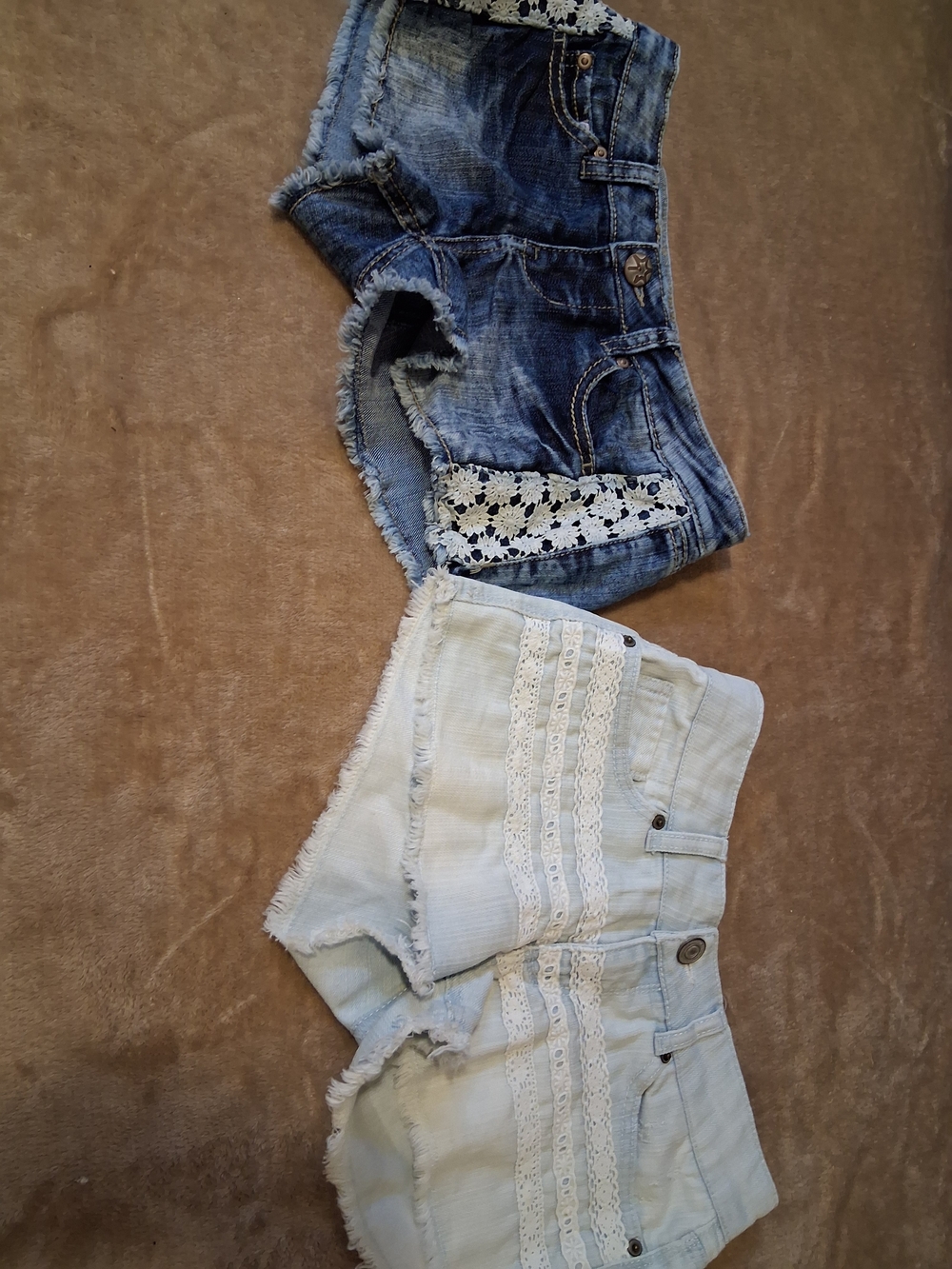 Denim and Lace High-Rise Shorts Duo - Blue & Light Wash